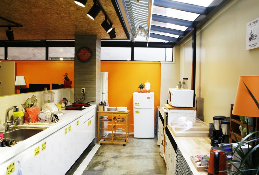 Lee & No Guesthouse Hongdae 首爾 外观 照片