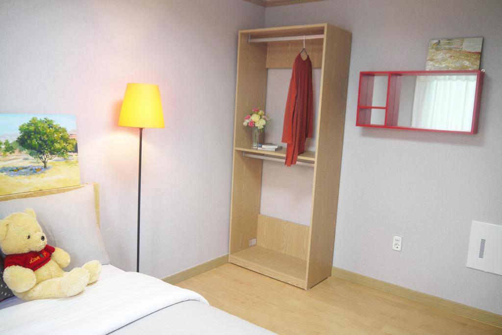 Lee & No Guesthouse Hongdae 首爾 外观 照片