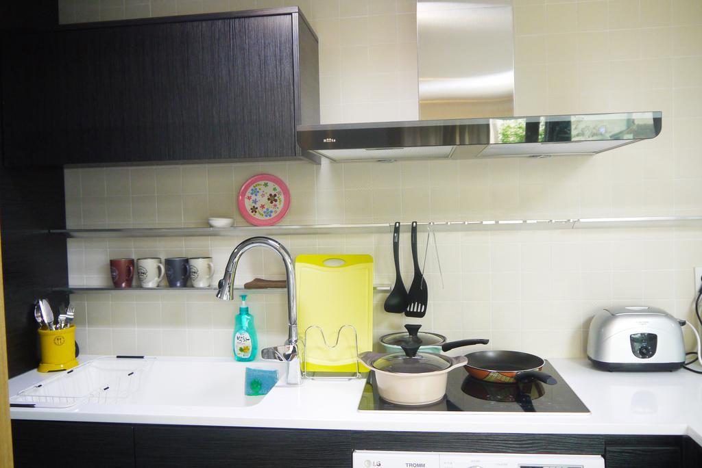 Lee & No Guesthouse Hongdae 首爾 外观 照片