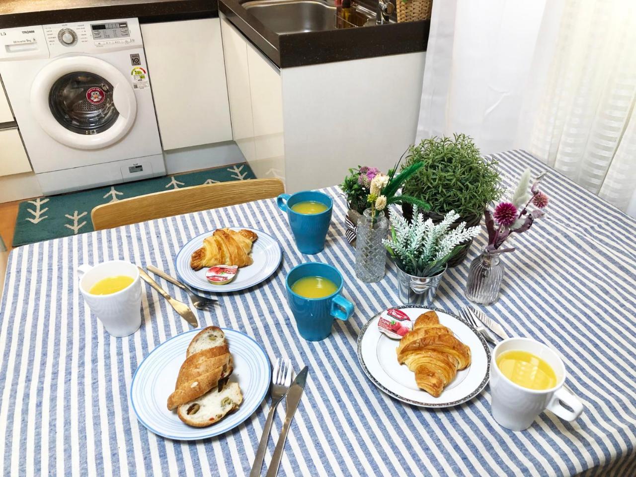 Lee & No Guesthouse Hongdae 首爾 外观 照片